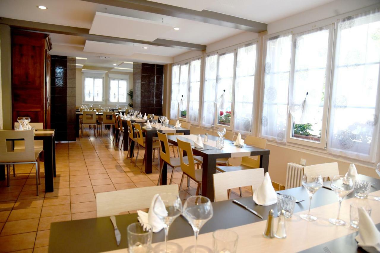 Logis Hotel Restaurant Barrey Orchamps-Vennes Buitenkant foto